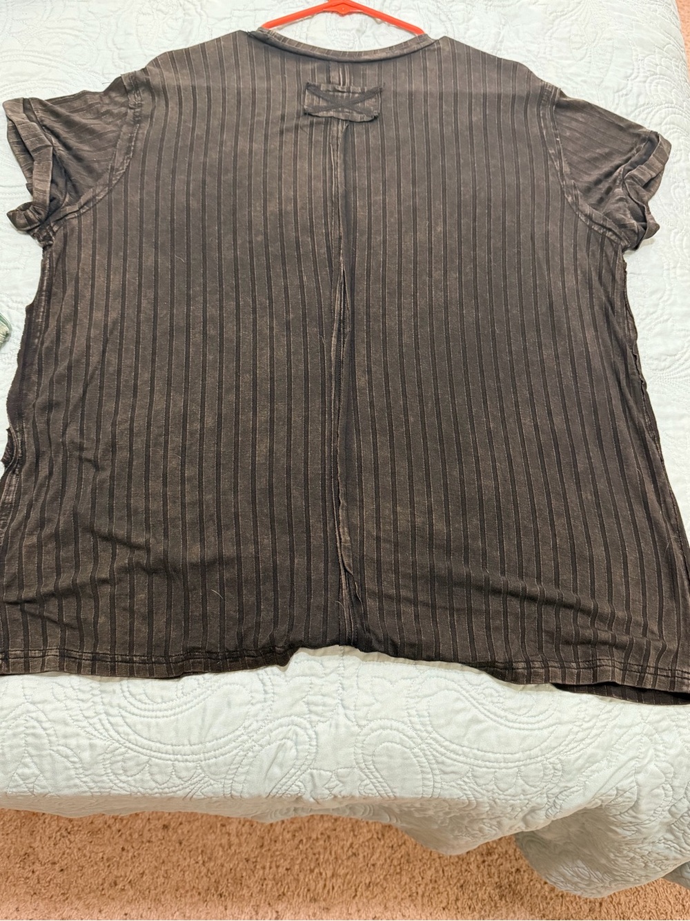 2 Boutique Tops- Zenana Short Sleeve Green & Black- size L/XL - Picture 11 of 15